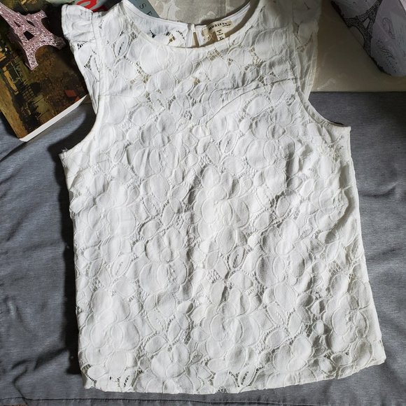 Monteau Los Angeles Tops - Monteau Lace and Flower pattern Ruffle cap sleeve